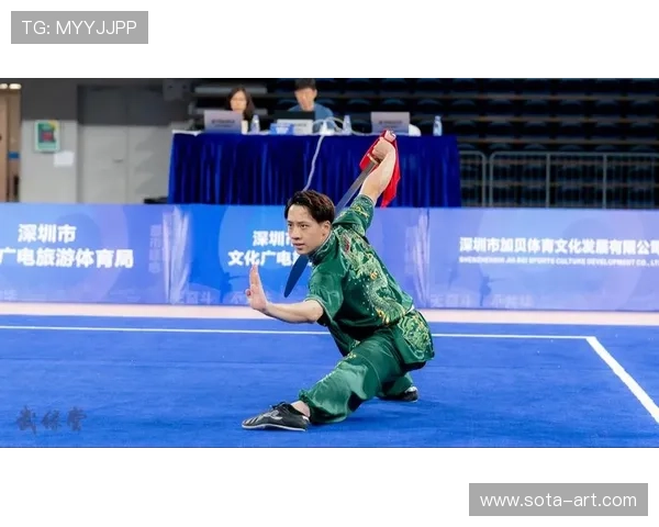 全运会武术赛场江苏健儿杨亚霖勇夺男子长拳刀术棍术全能桂冠