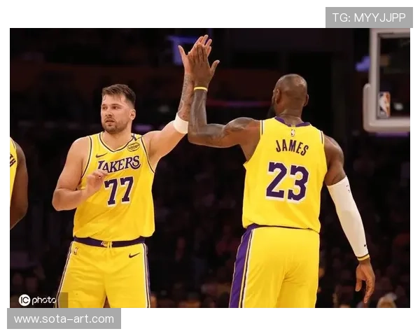 东契奇再度轰出精彩三双表现助攻焦点大战湖人强势迎来三连胜喜讯